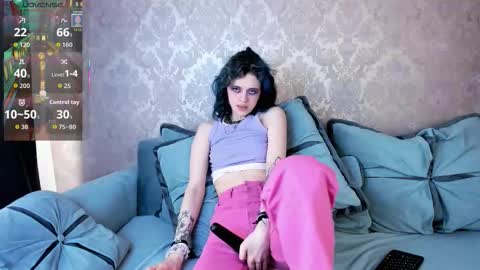 Elly online show from March 18, 2026, 10:57 pm