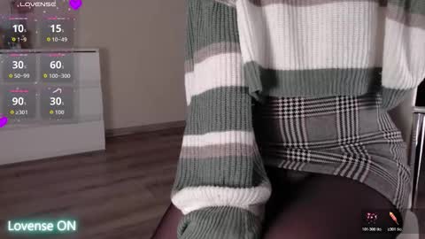 noelleneptune online show from March 20, 2026, 9:52 pm