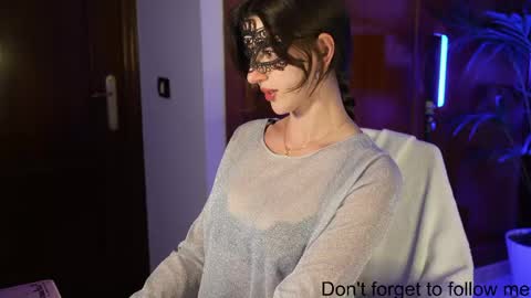 Ivy online show from May 9, 2026, 12:16 am