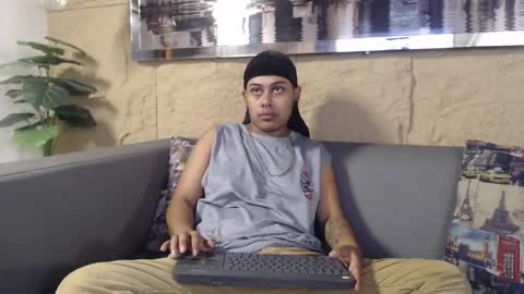 Snapshot of noha__scott chatting on March 3, 2026, 2:23 pm noha online show from March 3, 2026, 2:23 pm