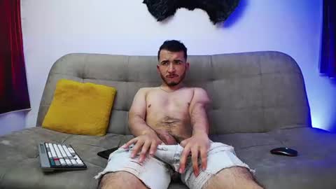 noha_and_iam1 online show from June 12, 2026, 7:35 pm