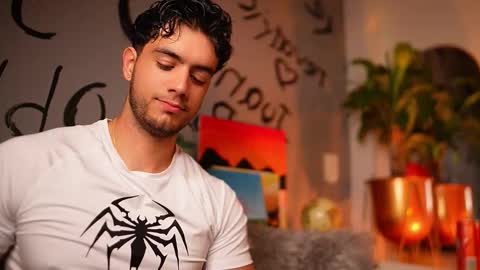 kevin online show from November 20, 2025, 9:36 pm