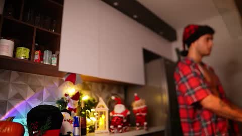 kevin online show from December 13, 2025, 10:59 pm