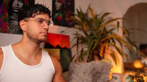 Snapshot of noha_miler chatting on February 17, 2026, 8:48 pm kevin online show from February 17, 2026, 8:48 pm