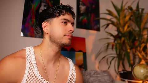 Snapshot of noha_miler chatting on March 14, 2026, 12:17 am kevin online show from March 14, 2026, 12:17 am