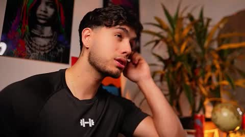 Snapshot of noha_miler chatting on March 17, 2026, 11:30 pm kevin online show from March 17, 2026, 11:30 pm