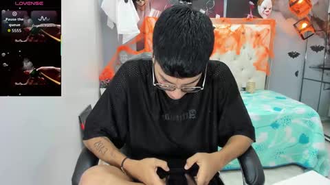 Snapshot of noha_scott chatting on October 22, 2025, 11:37 pm Noha Scott online show from October 22, 2025, 11:37 pm