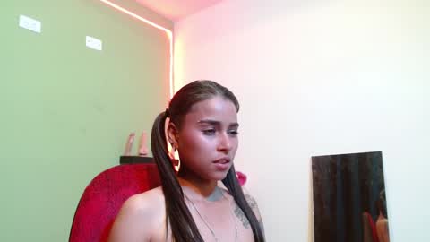 Noha Thomson online show from December 16, 2024, 3:51 am