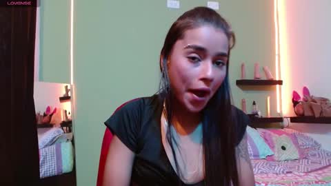 Noha Thomson online show from February 12, 2025, 5:37 pm