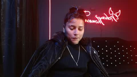 Noha Thomson online show from May 18, 2026, 7:09 pm