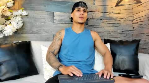 Snapshot of nohanhunter chatting on November 25, 2025, 11:32 am nohanhunter online show from November 25, 2025, 11:32 am