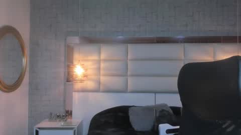  Nohemi   online show from November 26, 2025, 10:33 pm