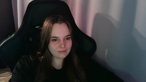 noir_ember_ online show from September 23, 2025, 11:02 am