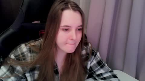 noir_ember_ online show from February 19, 2026, 6:26 pm