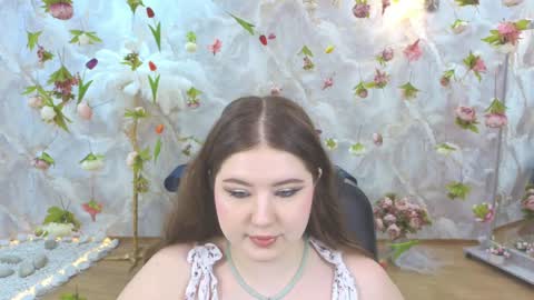 noirwhisper online show from May 13, 2026, 3:26 am