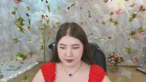 noirwhisper online show from June 24, 2026, 3:27 am