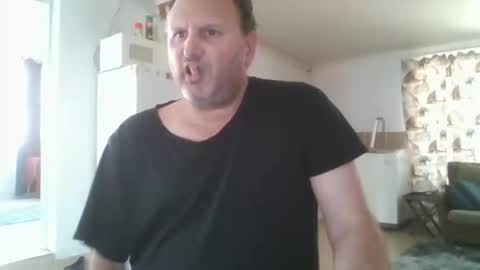Snapshot of nollie244 chatting on May 2, 2026, 8:30 am Nollie online show from May 2, 2026, 8:30 am