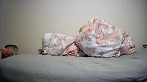 Snapshot of nonbinarynicky chatting on March 29, 2026, 9:59 pm NonBinaryNicky online show from March 29, 2026, 9:59 pm