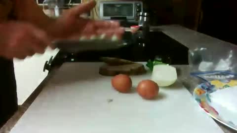 Snapshot of noodlekids chatting on November 17, 2025, 12:11 pm Noodles online show from November 17, 2025, 12:11 pm