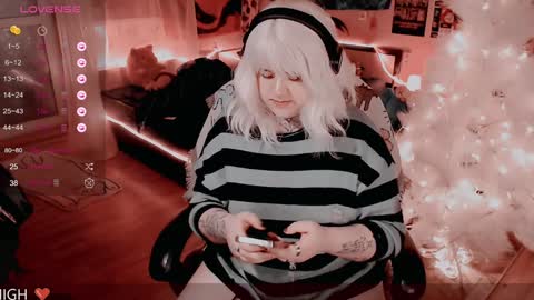 Snapshot of noori_hope chatting on January 19, 2025, 10:17 pm Noori online show from January 19, 2025, 10:17 pm