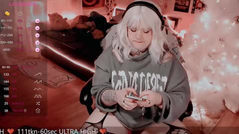 Snapshot of noori_hope chatting on January 22, 2025, 2:48 am Noori online show from January 22, 2025, 2:48 am