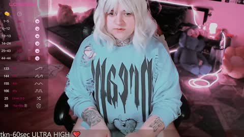 Snapshot of noori_hope chatting on January 26, 2025, 2:03 am Noori online show from January 26, 2025, 2:03 am