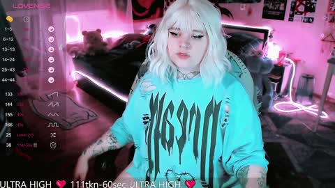 Snapshot of noori_hope chatting on February 9, 2025, 1:00 am Noori online show from February 9, 2025, 1:00 am