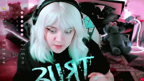 Snapshot of noori_hope chatting on February 11, 2025, 1:41 am Noori online show from February 11, 2025, 1:41 am