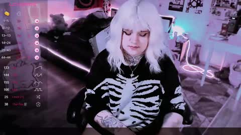 Snapshot of noori_hope chatting on February 20, 2025, 10:26 pm Noori online show from February 20, 2025, 10:26 pm