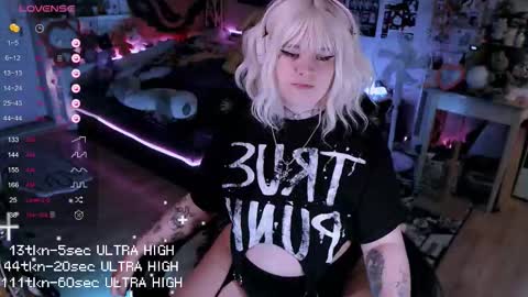 Snapshot of noori_hope chatting on September 9, 2025, 9:03 pm Noori online show from September 9, 2025, 9:03 pm