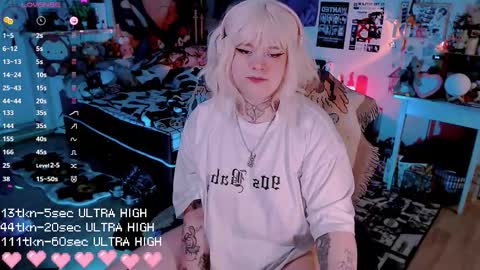 Snapshot of noori_hope chatting on October 2, 2025, 8:49 pm Noori online show from October 2, 2025, 8:49 pm