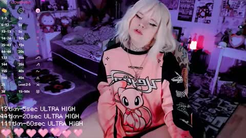 Snapshot of noori_hope chatting on October 5, 2025, 8:40 pm Noori online show from October 5, 2025, 8:40 pm