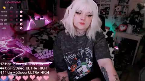 Snapshot of noori_hope chatting on October 17, 2025, 8:22 pm Noori online show from October 17, 2025, 8:22 pm