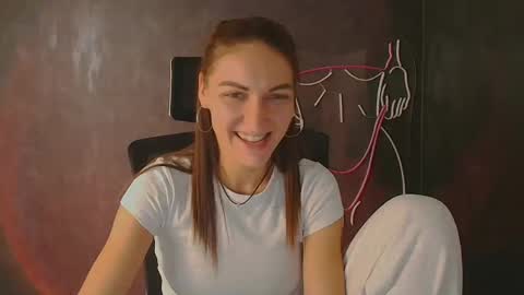 Snapshot of nora_n chatting on September 25, 2025, 12:20 pm Nora online show from September 25, 2025, 12:20 pm