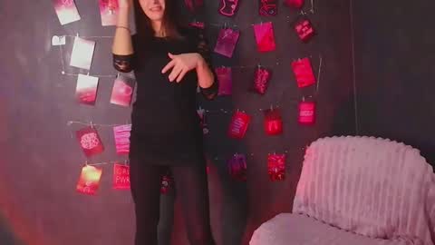 Nora online show from December 22, 2025, 12:29 am