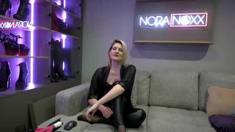 NoraNoxx online show from June 16, 2026, 8:22 pm