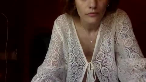 norablues online show from September 22, 2025, 9:06 pm