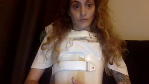 norablues online show from October 12, 2025, 6:18 pm