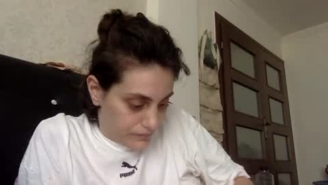norablues online show from June 28, 2026, 12:55 pm