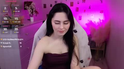 Nora online show from June 10, 2026, 5:39 am