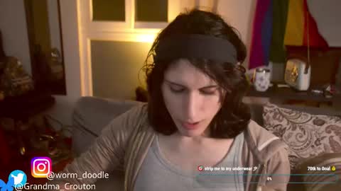 Snapshot of noreallyilikepeanuts chatting on September 21, 2025, 12:34 am Ariane online show from September 21, 2025, 12:34 am