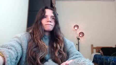 noreen_ online show from December 16, 2024, 5:33 pm