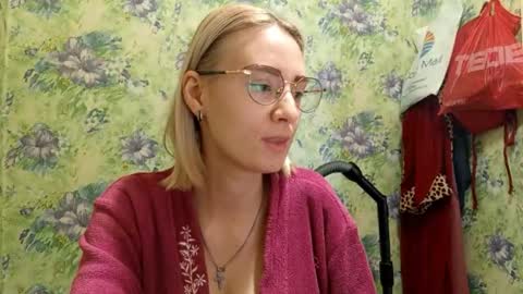 Lola online show from October 2, 2025, 7:26 am