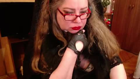 miss Tress online show from March 9, 2025, 1:25 am