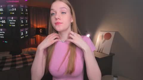 Snapshot of normaemans chatting on October 21, 2025, 8:20 pm Beatrice online show from October 21, 2025, 8:20 pm