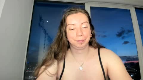 Emily snow online show from June 19, 2026, 1:10 am