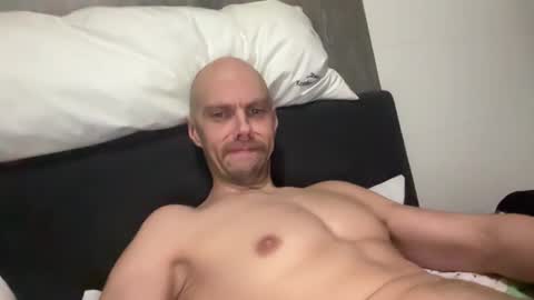 north_guy799643 online show from January 7, 2026, 3:03 pm