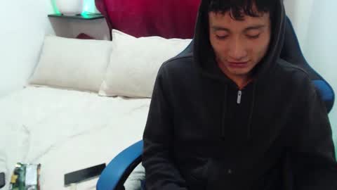 notar_ online show from February 6, 2026, 8:01 pm