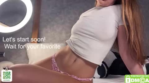 Snapshot of notecarret chatting on October 10, 2025, 5:23 pm notecarret online show from October 10, 2025, 5:23 pm