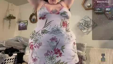 NotUrBabyMoms online show from December 16, 2024, 2:05 pm